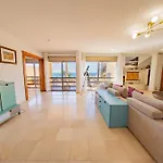 Sky & Sea, The House By The Casa de Férias